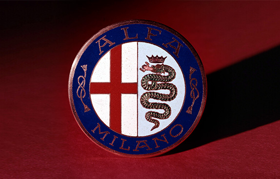 thumbnail image 2 of Pair Of Genuine Alfa Romeo Julia Original Logo Black Emblems - Left & Right 2 of 6