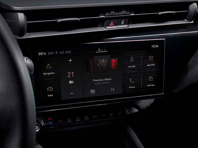 Alfa Romeo Junior - Junior Elettrica - Interior - Touchscreen