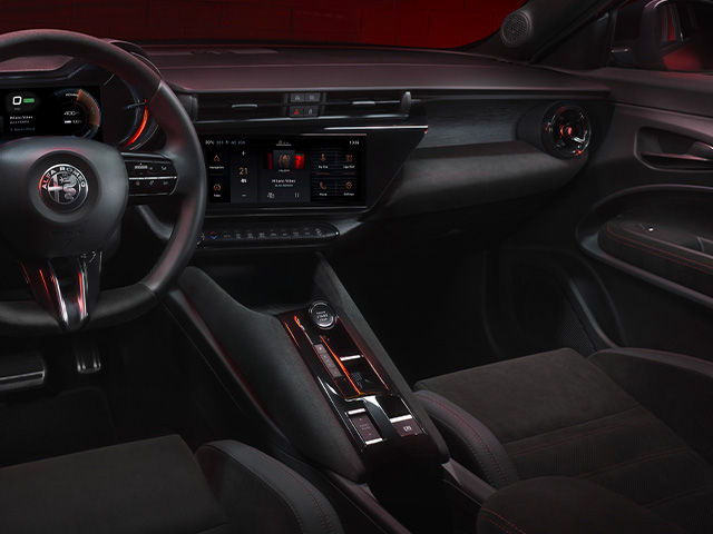 Alfa Romeo Junior Elettrica: Exterior & interior | Alfa Romeo UK