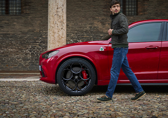 Alfa Romeo Stelvio Quadrifoglio - MY24 - Italian Design