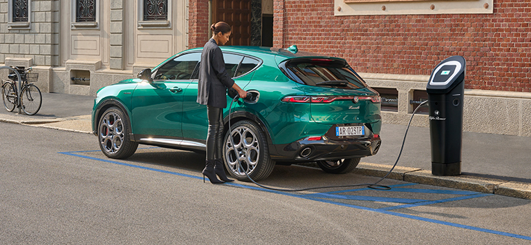 Alfa Romeo Tonale Plug In Hybrid Q4 Alfa Romeo