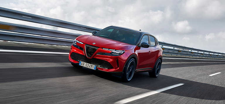 Alfa Romeo Electric Car Technology - Junior Electric Car Side Angle - Modern Design